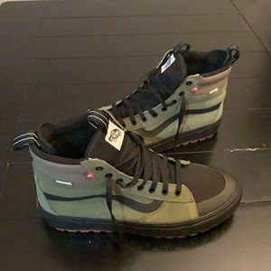 Customs Sk8-Hi MTE 2.0 DX Men’s 11.5
